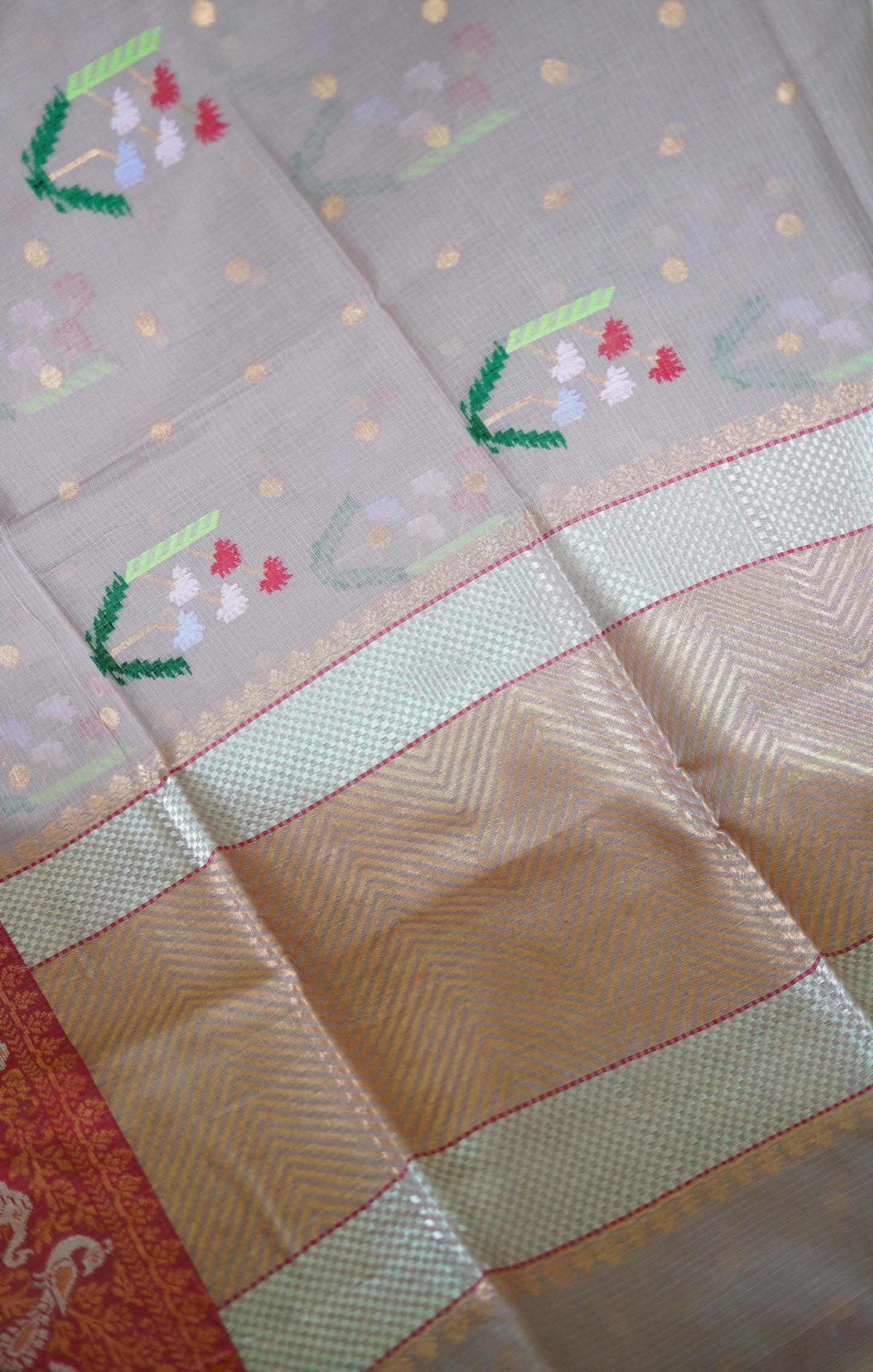 Onion Pink Kanchi Border Saree with Floral Motif