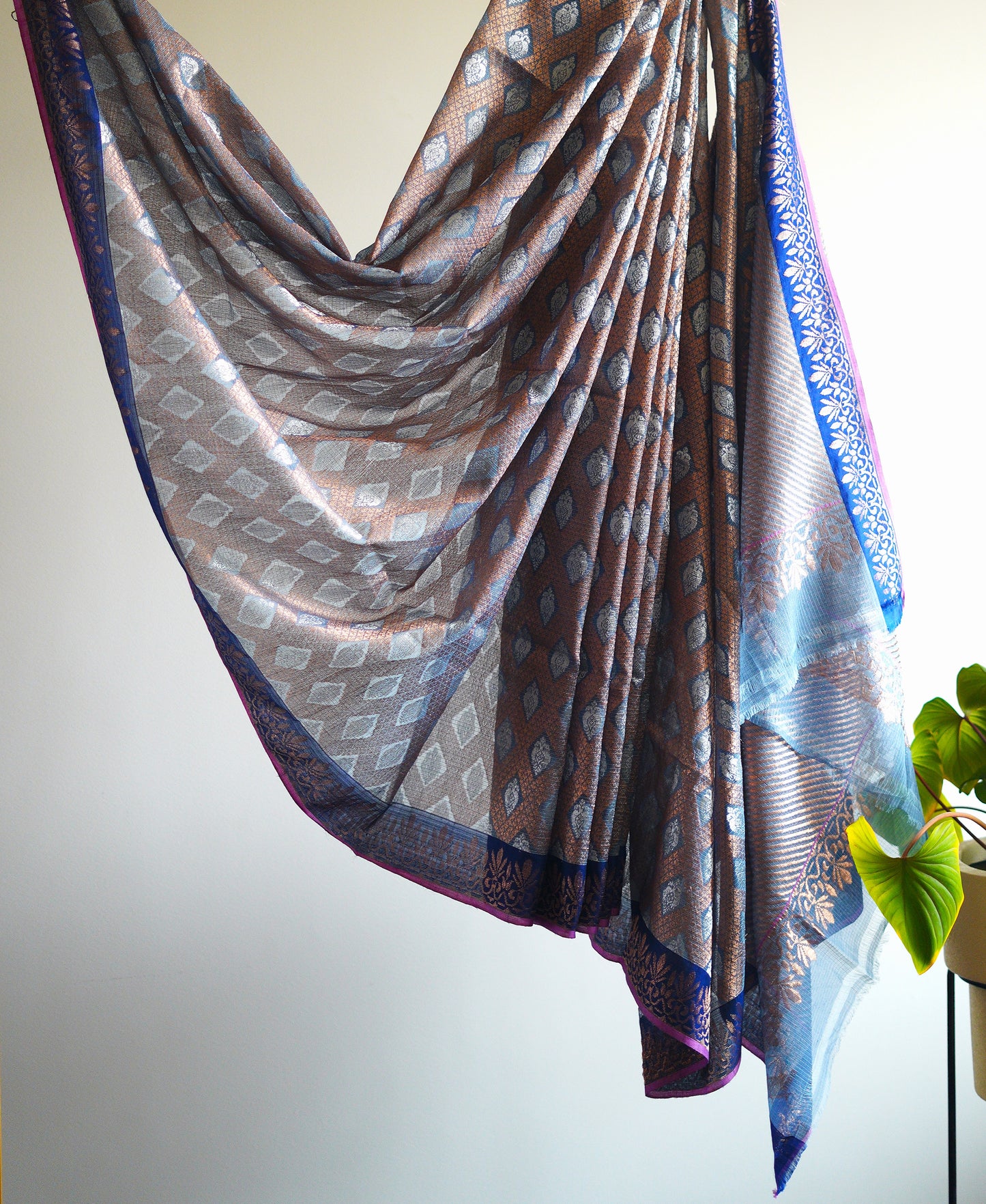 Beautiful Grey Saree with Geometric Pattern