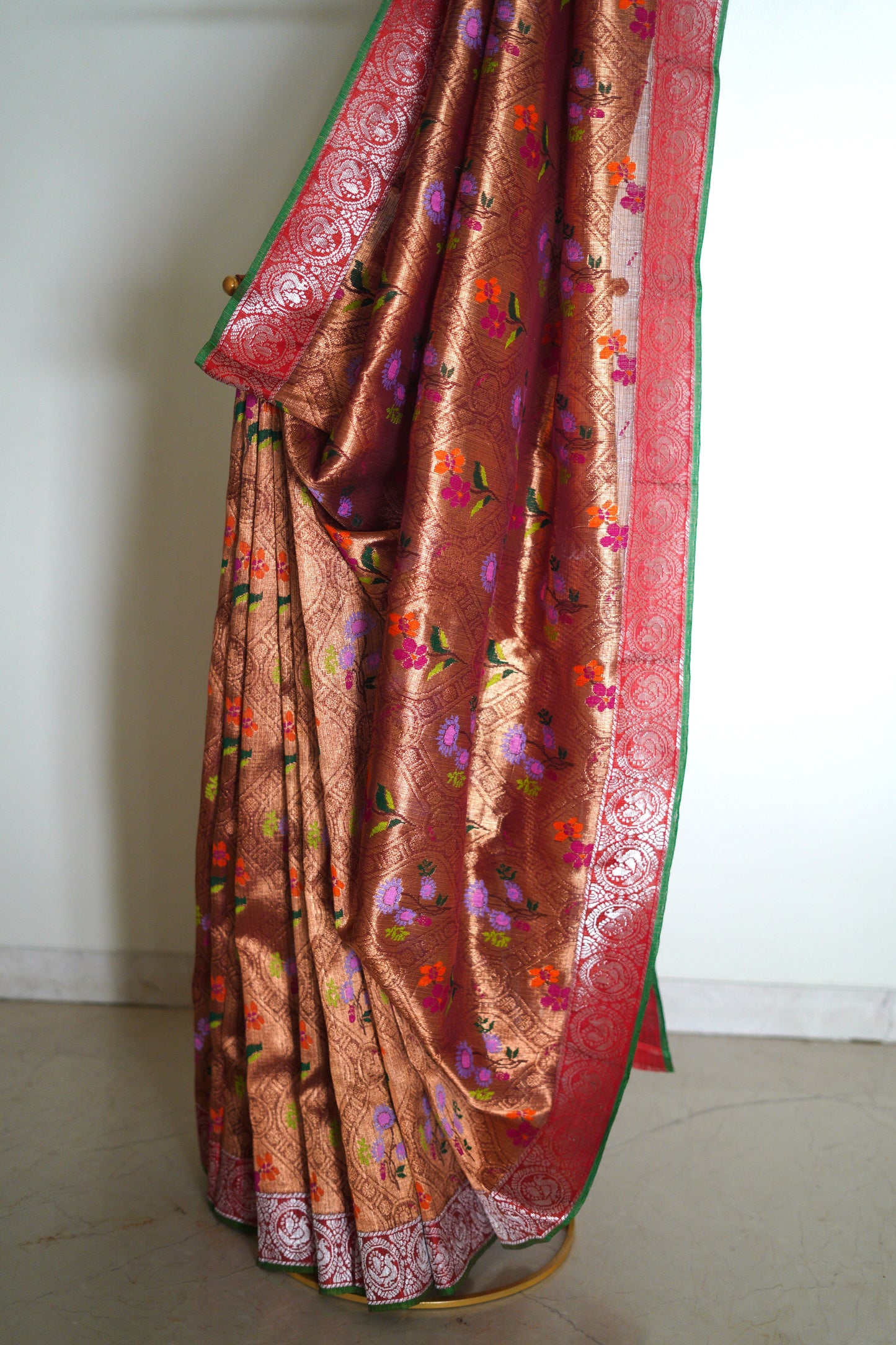 Double Tissue Jamawar Saree with Motif Border
