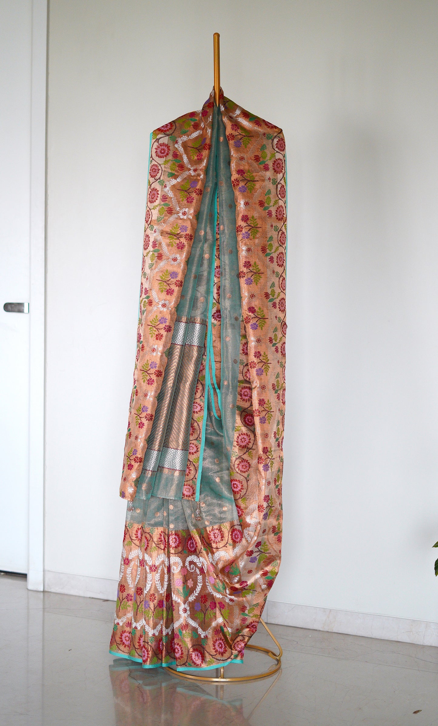 Big Minakari Border Blue Saree