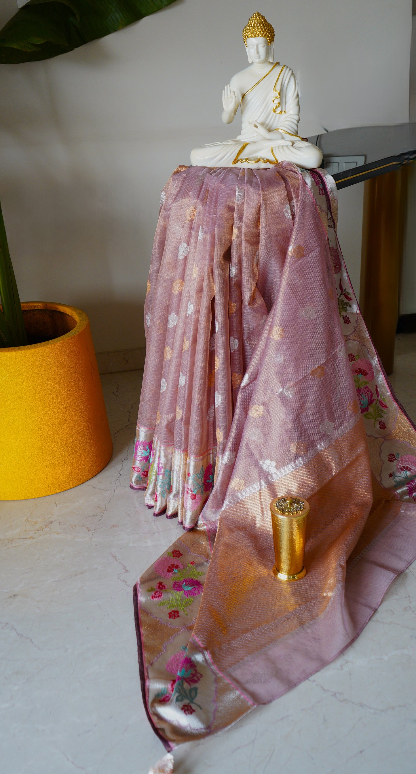 Single Tissue Onion Pink Saree with Floral Border and Butas