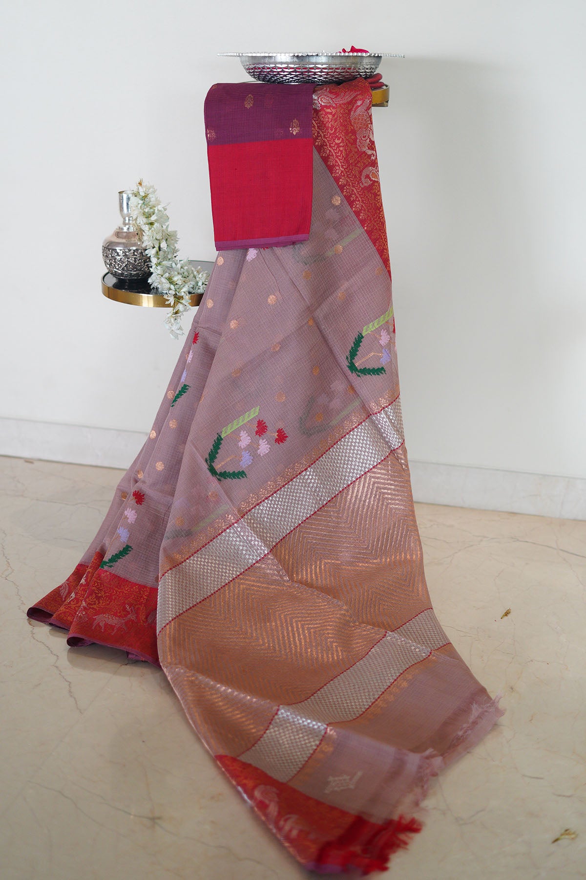 Onion Pink Kanchi Border Saree with Floral Motif
