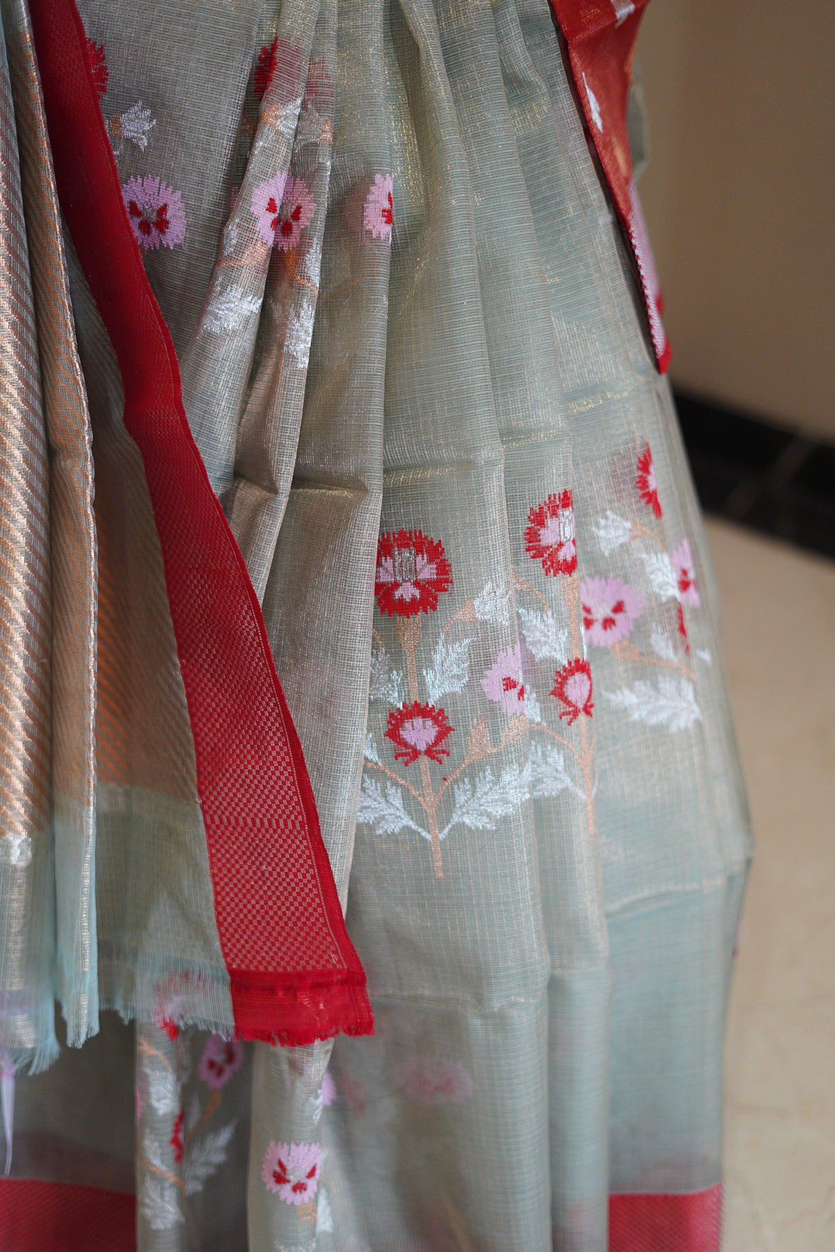 Teal Color Single Tissue Saree with Floral Buta